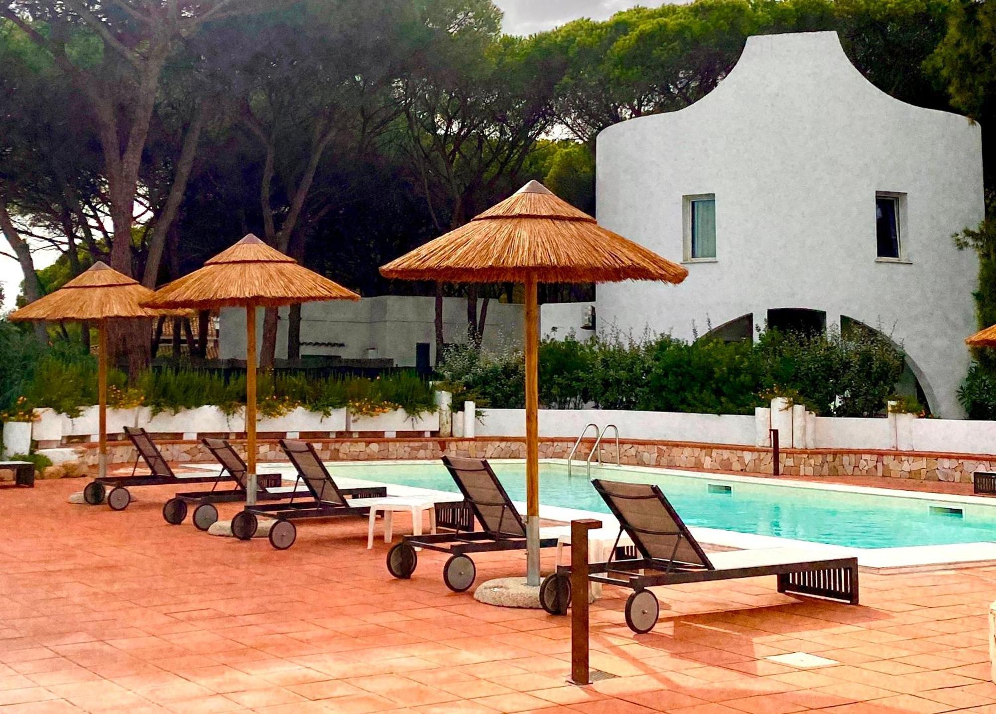 Hotel Mare Pineta Santa Margherita di Pula Zewnętrze zdjęcie