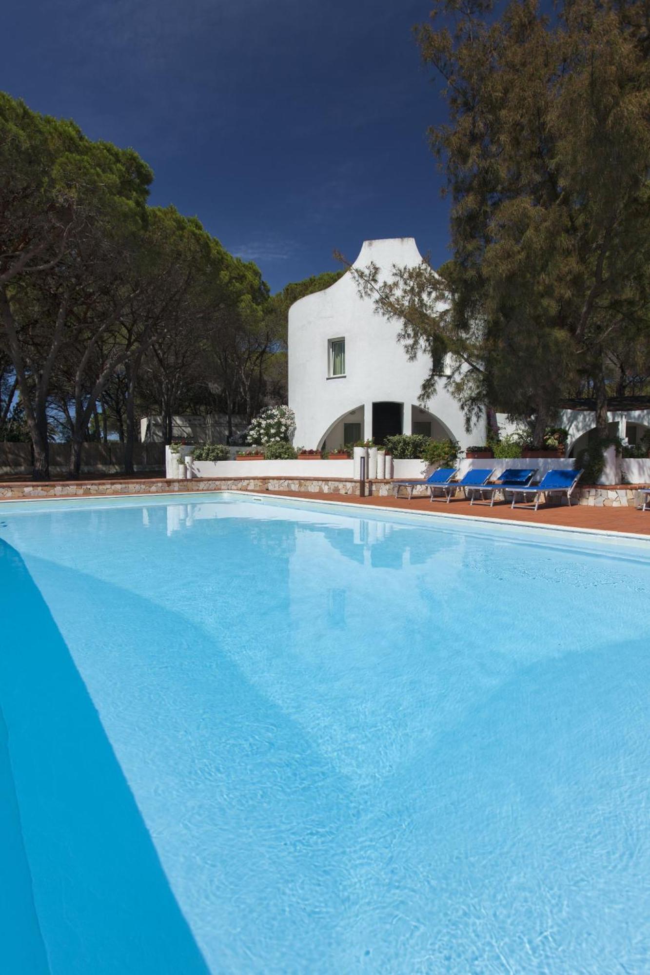 Hotel Mare Pineta Santa Margherita di Pula Zewnętrze zdjęcie